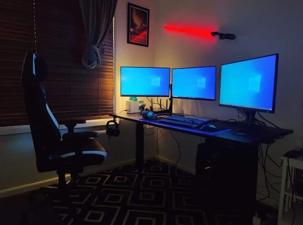 Best Gaming Standing Desks 2023 Reviews + Comparisons